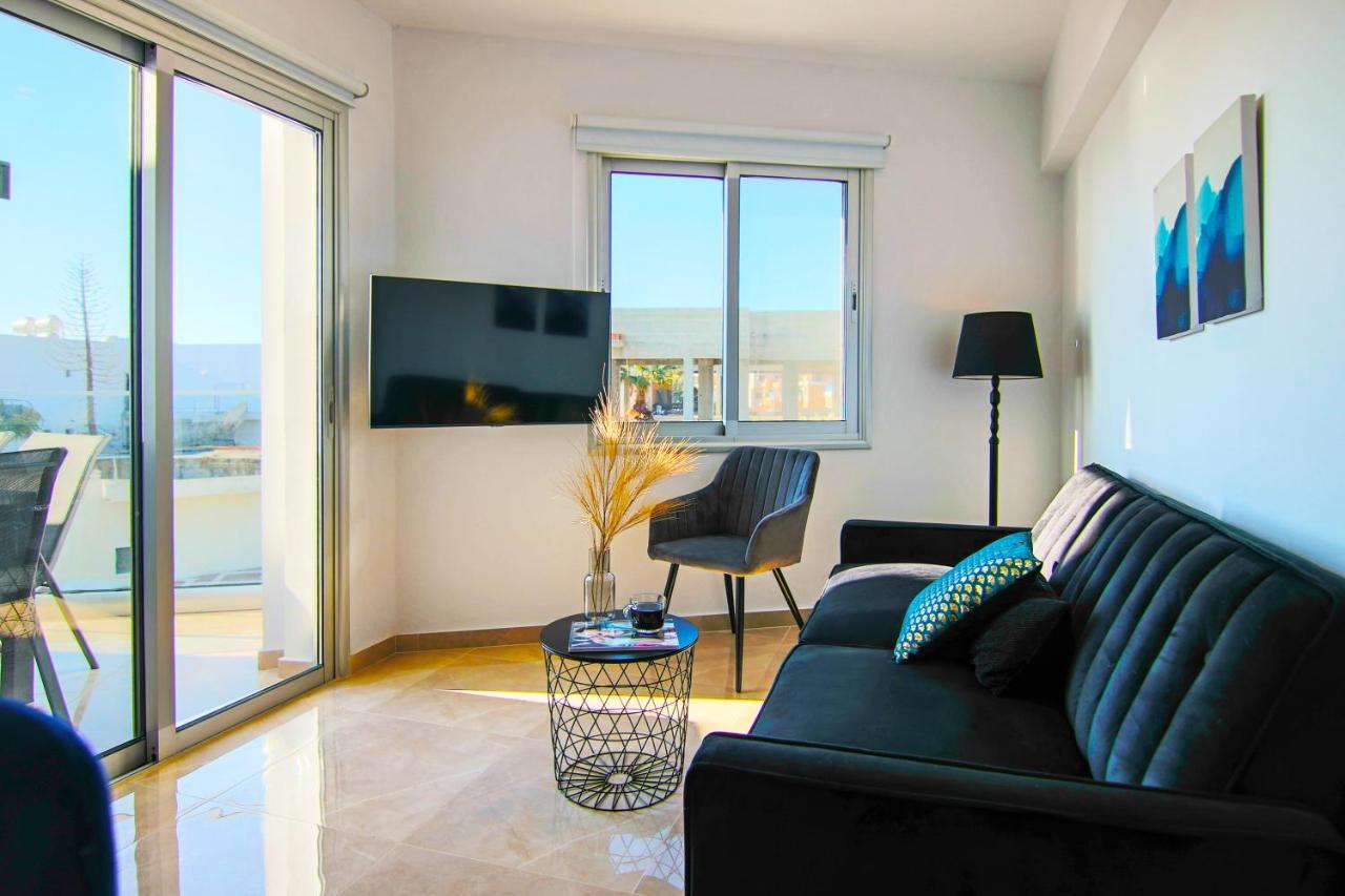 Phaedrus Living Seaside Residence Lighthouse 70 Paphos Buitenkant foto